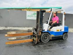 HYSTER H2.50XM FORKLIFT*C/W HYDRAULIC ROTATING BAIL GRAB*VIDEO*