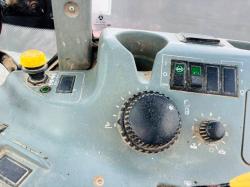 MCCORMICK MC100 FRONT LOADER TRACTOR*C/W MAILLEUX FRONT LOADER*VIDEO*