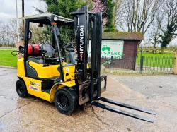 HYUNDAI 25L-7A FORKLIFT *YEAR 2016* C/W PALLET TINES *VIDEO*