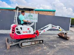 TAKEUCHI TB216 MINI EXCAVATOR*YEAR 2019*C/W 3 BUCKETS/RIPPER*VIDEO*