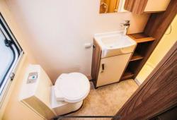 SWIFT ACE-PIONEER 6 BIRTH TOURING CARAVAN*2021*