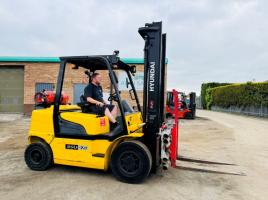 HYUNDAI 35L-7A FORKLIFT*C/W FORK POSITIONER*YEAR 2016*VIDEO*