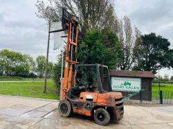 TOYOTA 02-2FD35 DIESEL FORK LIFT C/W 3 STAGE MAST *VIDEO*