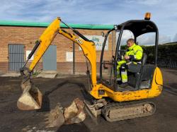 JCB 8014CTS MINI EXCAVATOR*C/W 2 EXTRA BUCKETS*YEAR 2011*VIDEO*