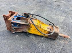 HYDRAULIC HAMMER *C/W HYDRAULIC PIPES*