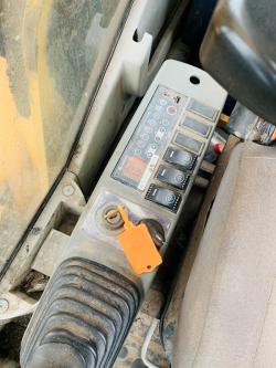 LIUGONG CLG922E EXCAVATOR*YEAR 2014*C/W BUCKET*VIDEO*