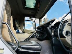 DAF 4X2 18 TONNE DROPSIDE LORRY*C/W HIAB XF 122/CL*VIDEO*