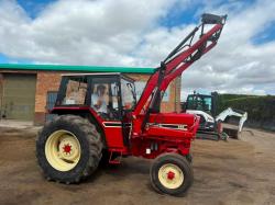 CASE INTERNATIONAL 585 TRACTOR*C/W FRONT LOADER*VIDEO*