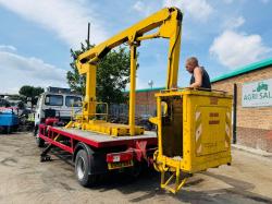 DAF 45-150 LORRY*C/W SUPPORT LEGS AND MANLIFT*VIDEO*
