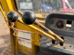 JCB 413 LOADING SHOVEL*C/W 4 IN 1 BUCKET*VIDEO*