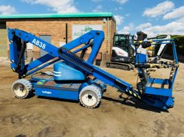 UPRIGHT AB38N ELECTRIC MANLIFT*NEEDS CHARGING*VIDEO*