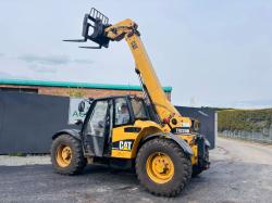 CAT TH220B TELEHANDLER *AG SPEC* C/W PALLET TINES*VIDEO*