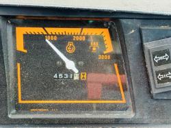 FORD 2120 2WD TRACTOR*C/W TURF TYRES*VIDEO*