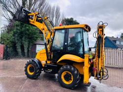 JCB 2CX 4WD STREET MASTER *YEAR 2011, 2461 HOURS* C/W HYDRAULIC BREAKER *VIDEO*
