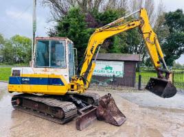 KOMATSU PC40 TRACKED EXCAVATOR C/W 2 X BUCKET *VIDEO*