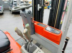 BT C3E150R ELECTRIC FORKLIFT*C/W PALLET TINES*NEEDS CHARGING*VIDEO*