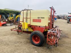 SINGLE AXLE TOWABLE SPRAYER*C/W PTO*VIDEO*
