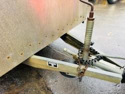 IFOR WILLIAMS CATTLEBOX TRAILER*C/W PARTITION*VIDEO*