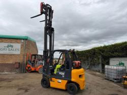 TCM U1D2A20LH FORKLIFT*C/W FORK POSITIONER*YEAR 2021*VIDEO*