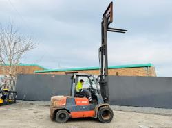 NEXEN FD35 CONTAINER SPEC FORKLIFT*YEAR 2010*C/W PALLET TINES*VIDEO*