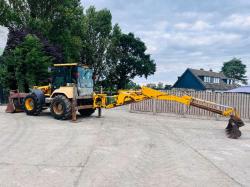 FERMEC 960 4WD EQUAL WHEELED BACKHOE DIGGER C/W REAR QUICK HITCH 