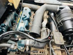 BOBCAT 5600 TOOLCAT UTILITY WORK MACHINE*3913 HOURS*C/W BUCKET*VIDEO*