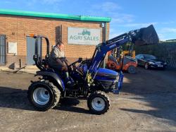 FARMTRAC 4WD 22HP COMPACT TRACTOR*ONLY 324 HOURS*AS NEW*VIDEO*