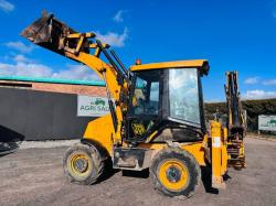 JCB 2CX 4WD BACKHOE DIGGER *YEAR 2010* C/W THREE IN ONE BUCKET* 3761 HOURS*VIDEO*