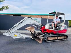 TAKEUCHI TB250 RUBBER TRACKED EXCAVATOR*C/W BUCKET*VIDEO*