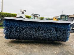 BOBCAT 84 ANGLE BROOM SWEEPER*TO SUIT SKIDSTEER*YEAR 2017*VIDEO*